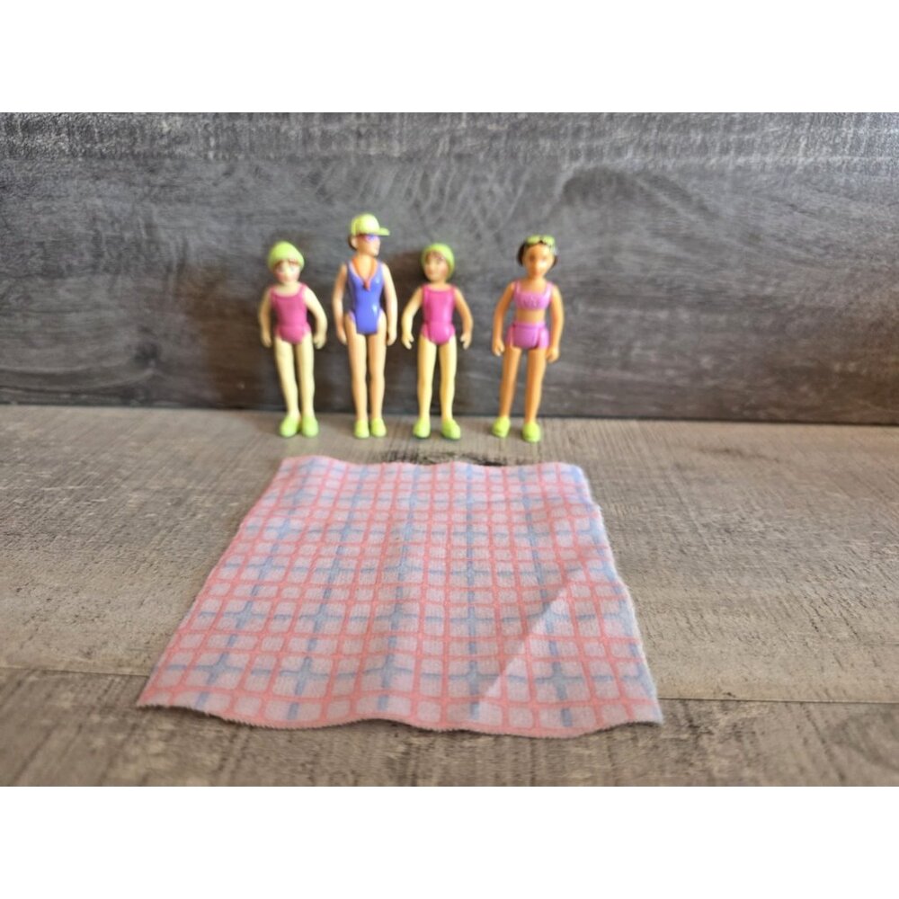 Fisher Price Sweet Streets Dollhouse Swim Girls Figures Lot g56